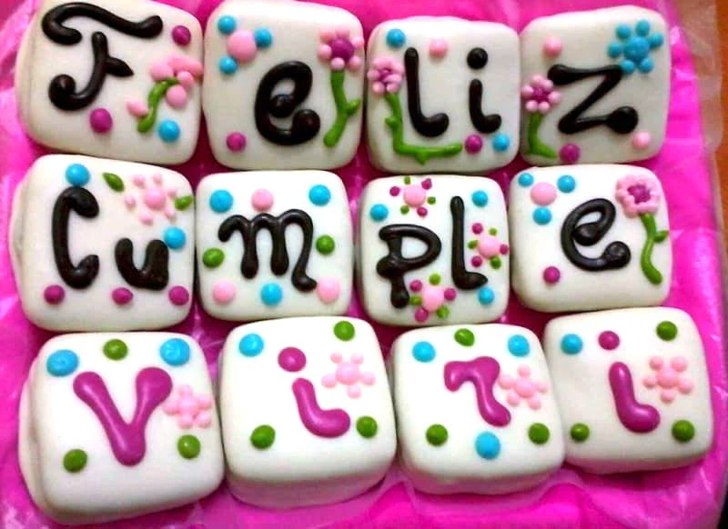 Alfajores cumpleaños